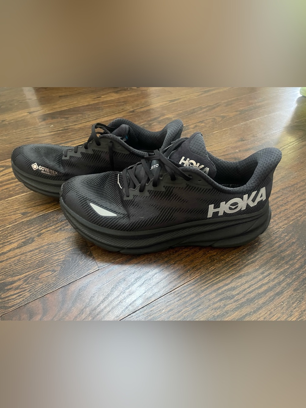 HOKA Clifton 9 Black Gore-Tex Running Shoes. Size 13d. Really good condition